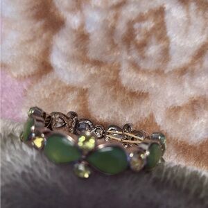 Elegant Green and Gold Women's Bracelet